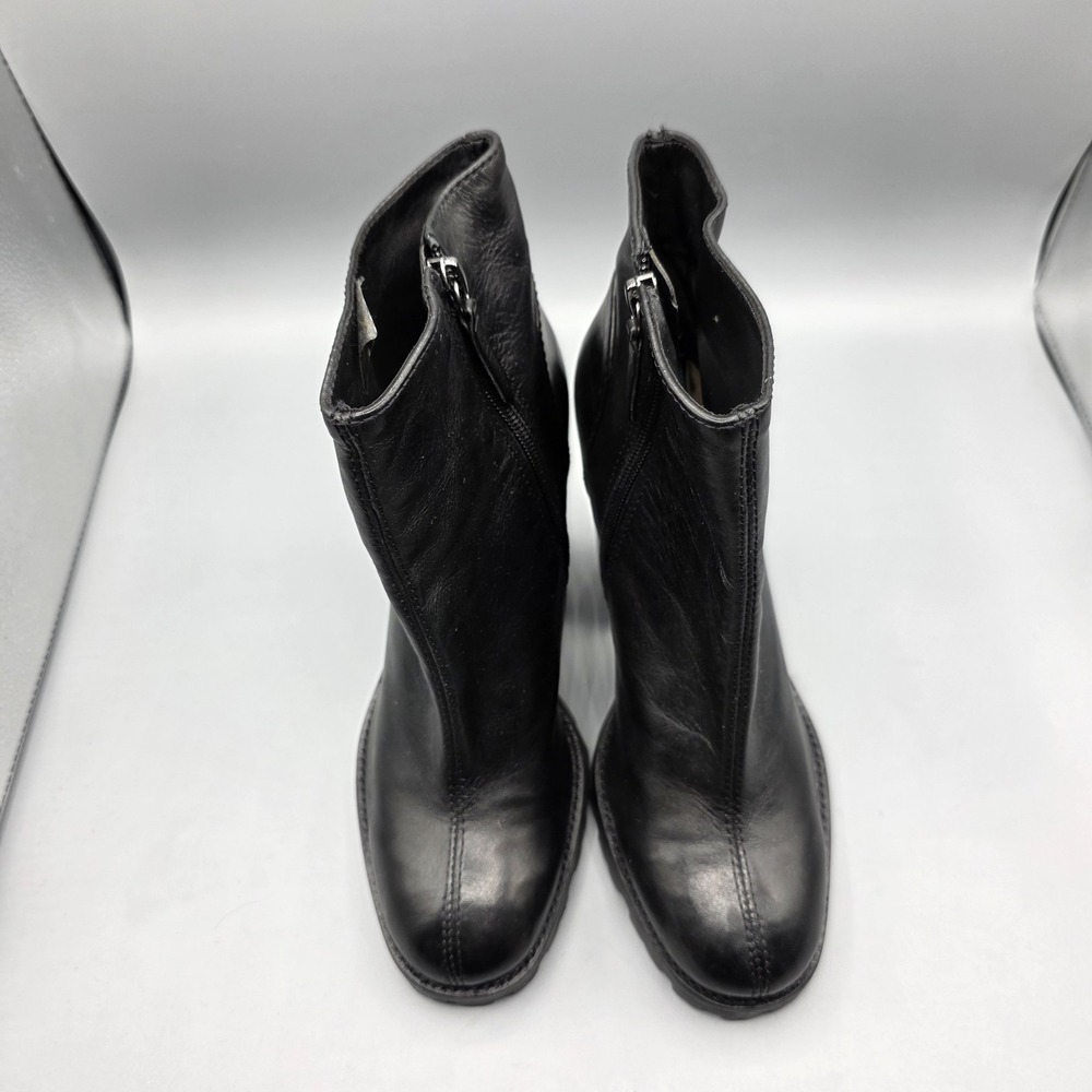 Schutz Boots Womens 39 Black Leather Chunky Lug Sole High Heel Booties Zipper - Picture 4 of 13